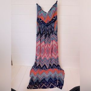 Beautiful long dress with pockets. Soft fabric. Like new.
